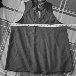 derek🖤heart sleeveless blouse